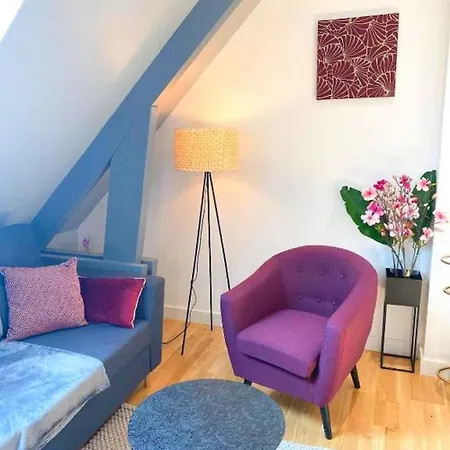 Vivez A Pied - A 2 Pas Du Chateau, Des Musees, Du Marche, Des Restaurants Et Au Pied Du Port De Plaisance