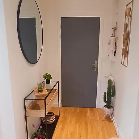 Vivez A Pied - A 2 Pas Du Chateau, Des Musees, Du Marche, Des Restaurants Et Au Pied Du Port De Plaisance